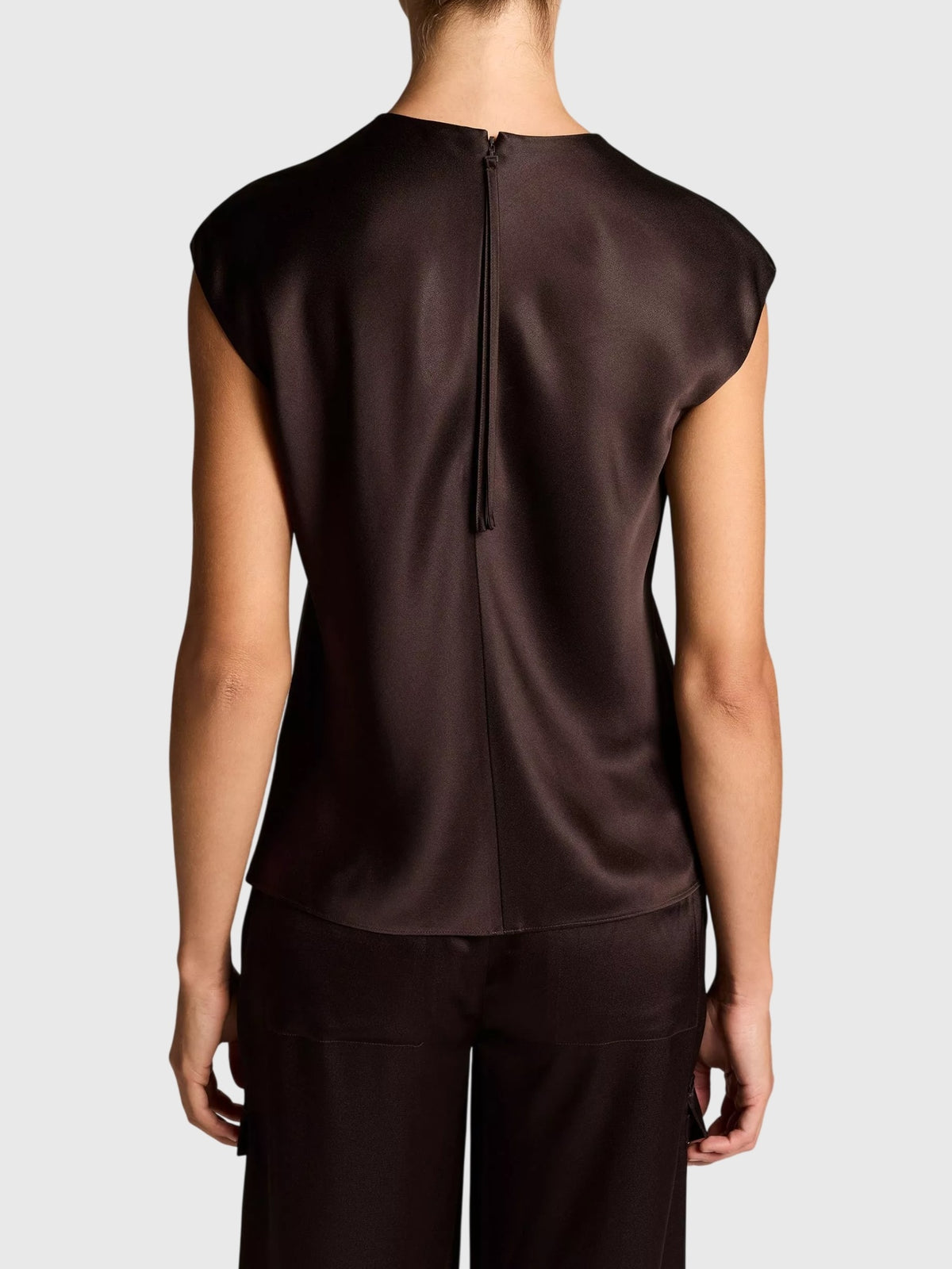 Vince Women's Satin Relaxed Cap-Sleeve Top - Saint Bernard
