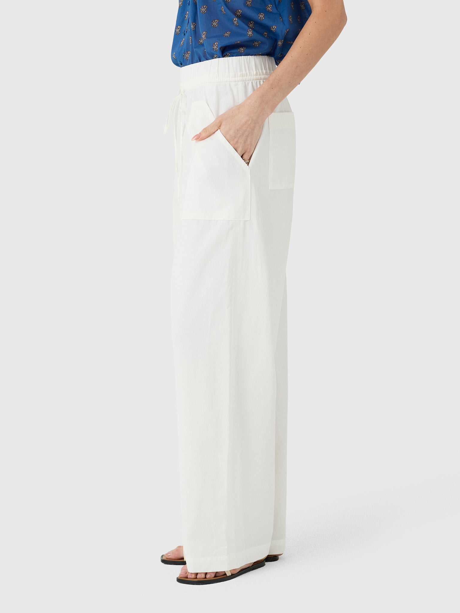 Vince Women's Cotton Double-Waist Drawstring Pant - Saint Bernard
