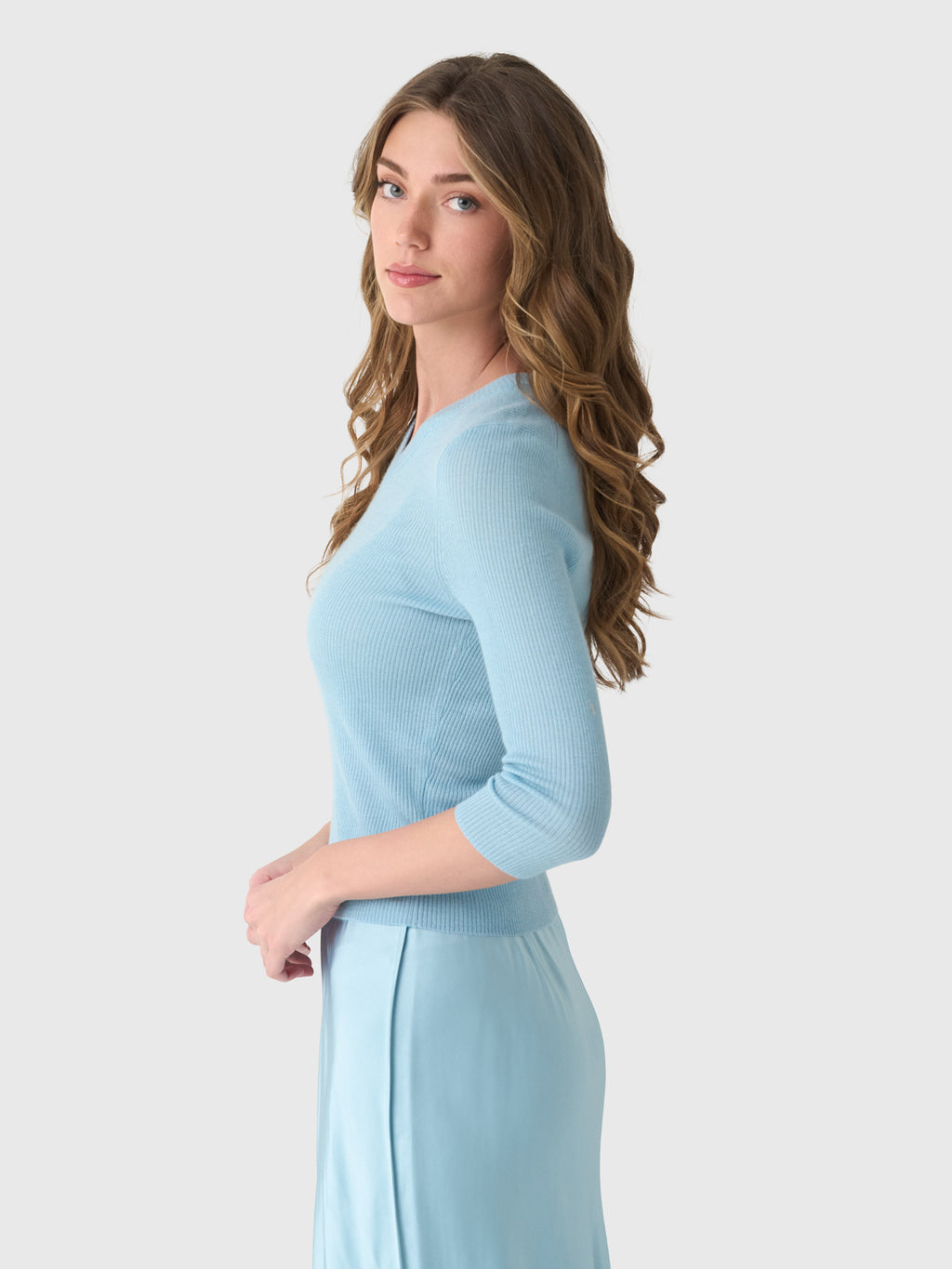 Vince Women's Solid High V-Neck Long Sleeve Sweater - Saint Bernard
