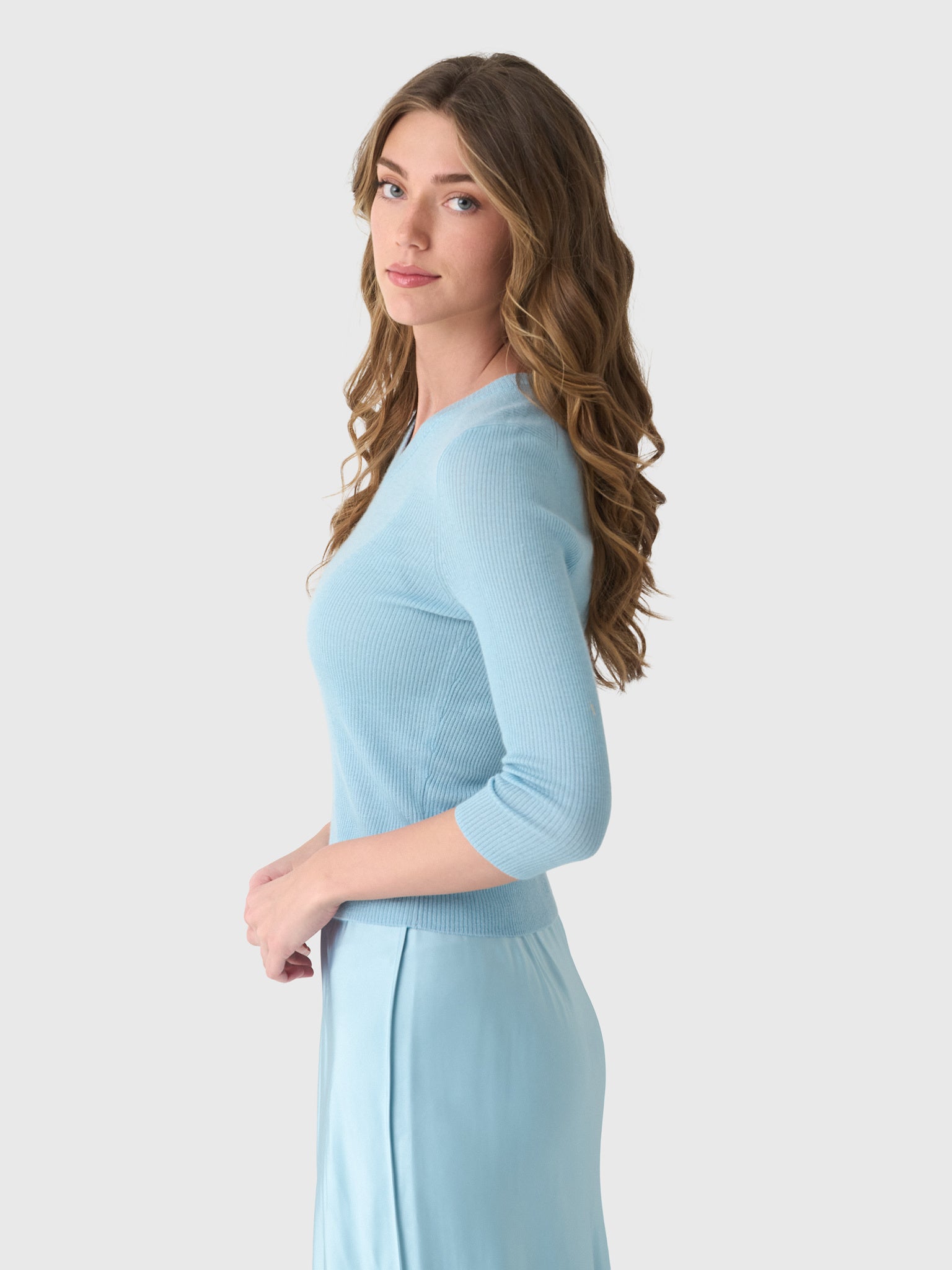 Vince Women's Solid High V-Neck Long Sleeve Sweater - Saint Bernard