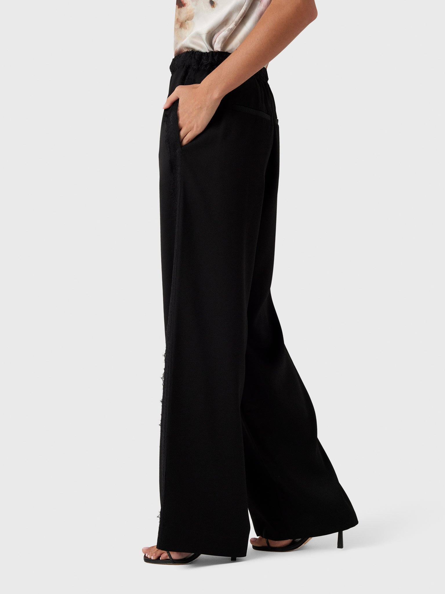 Vince Women's Mid-Rise Lace-Trim Pull-On Pant - Saint Bernard