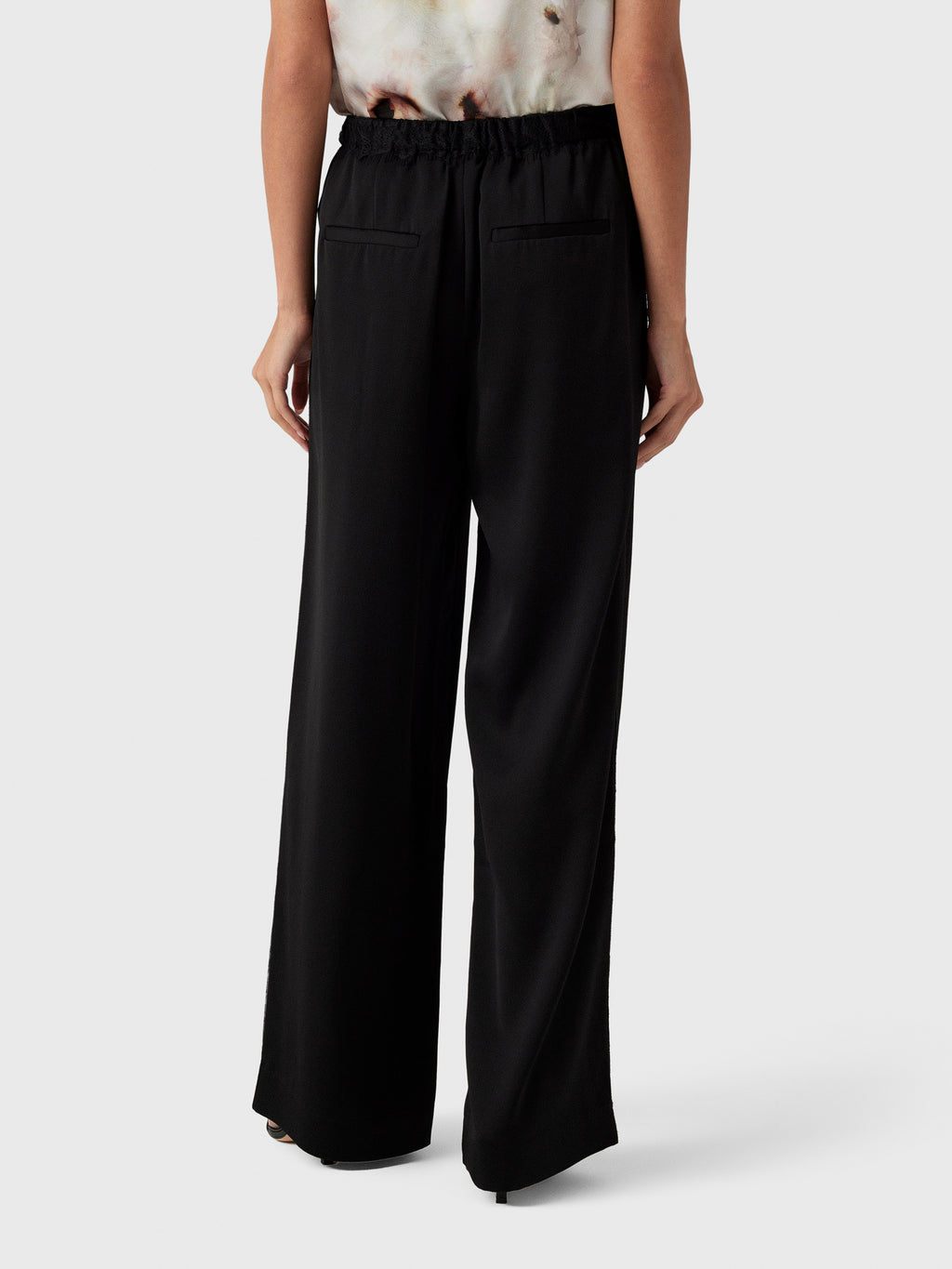 Vince Women's Mid-Rise Lace-Trim Pull-On Pant - Saint Bernard