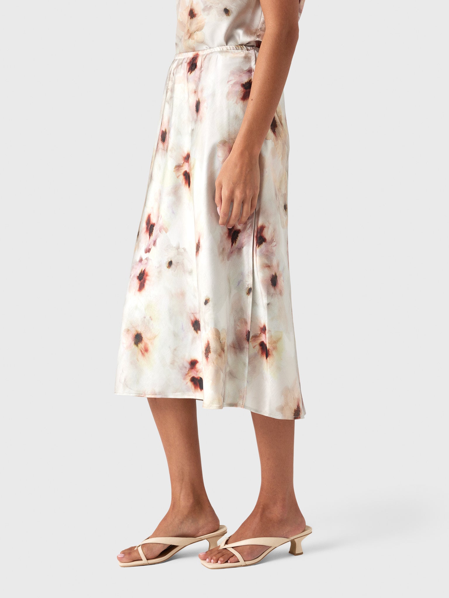 Vince Women's Watercolor Floral Satin Slip-Skirt - Saint Bernard
