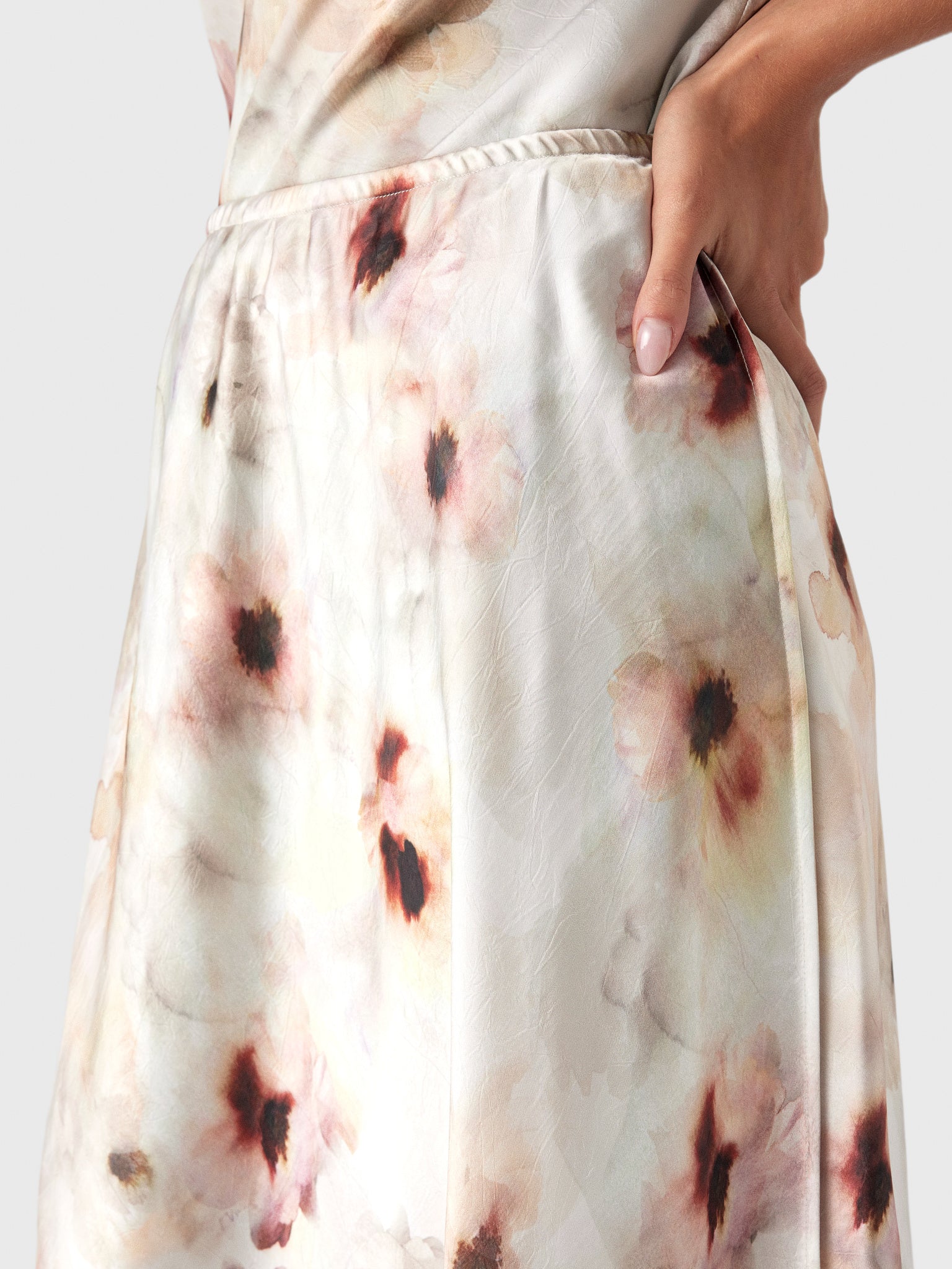 Vince Women's Watercolor Floral Satin Slip-Skirt - Saint Bernard