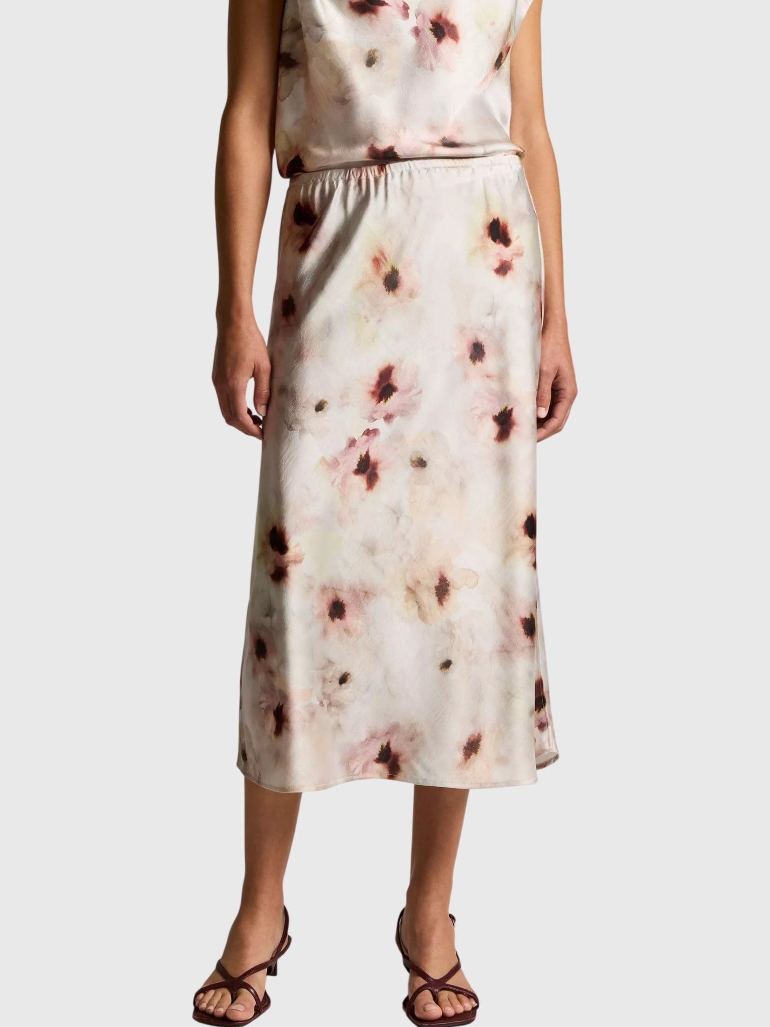 Vince Women's Watercolor Floral Satin Slip-Skirt - Saint Bernard