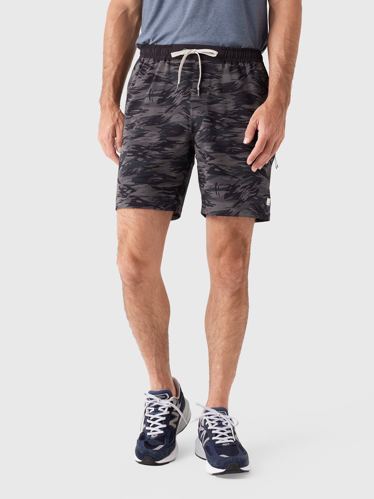 Vuori Men's Banks Session Unlined 7" Short - Saint Bernard