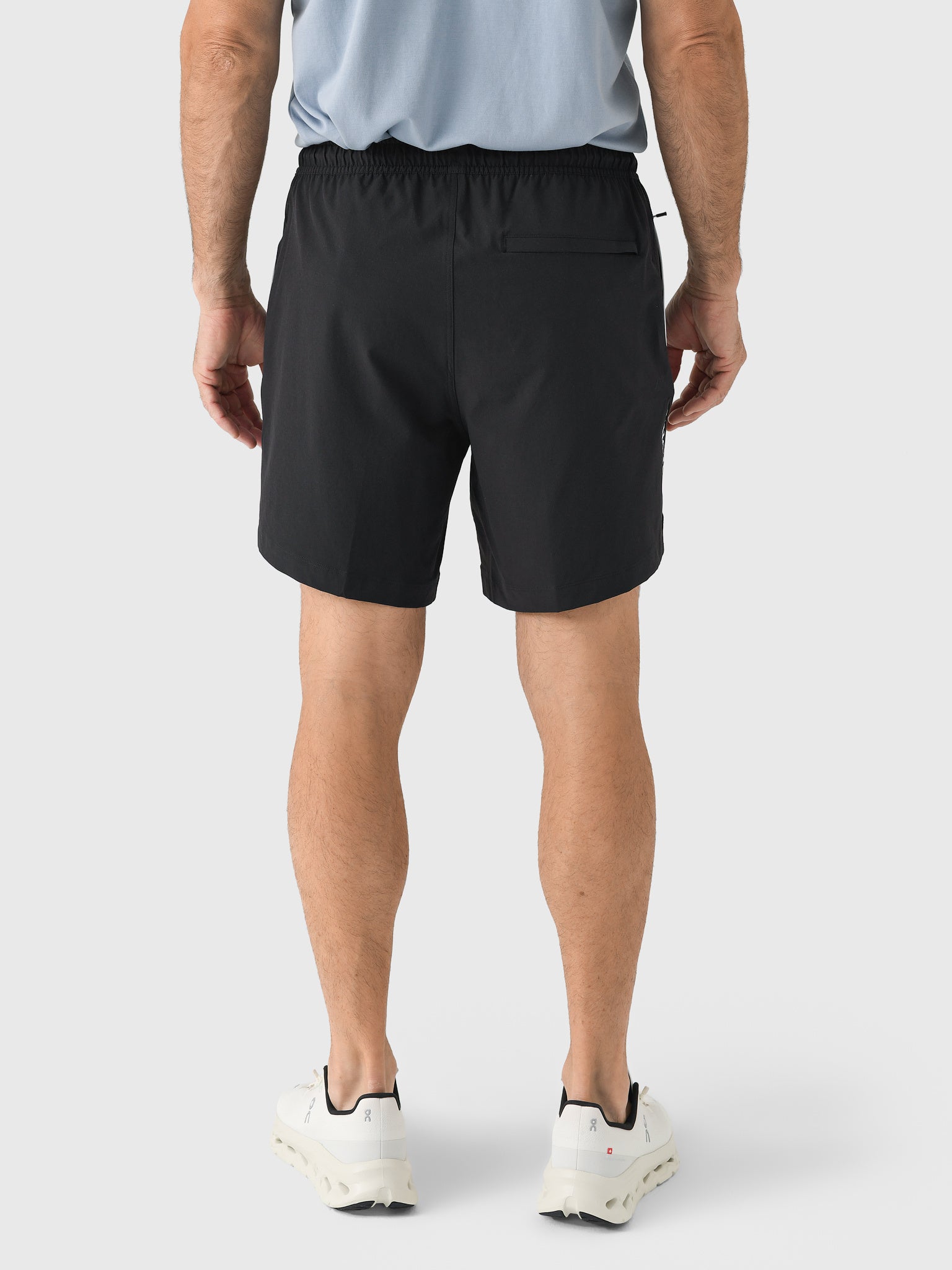 Vuori Men's Crosscourt Unlined 7