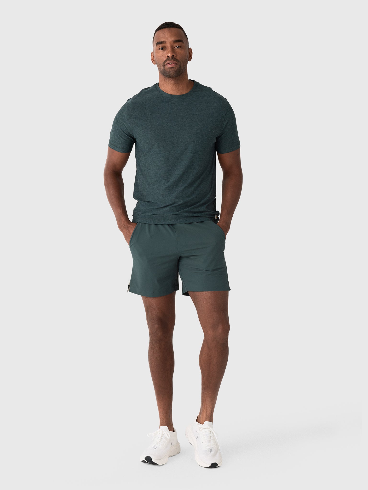 Vuori Men's Crosscourt Pro Unlined 7" Short - Saint Bernard
