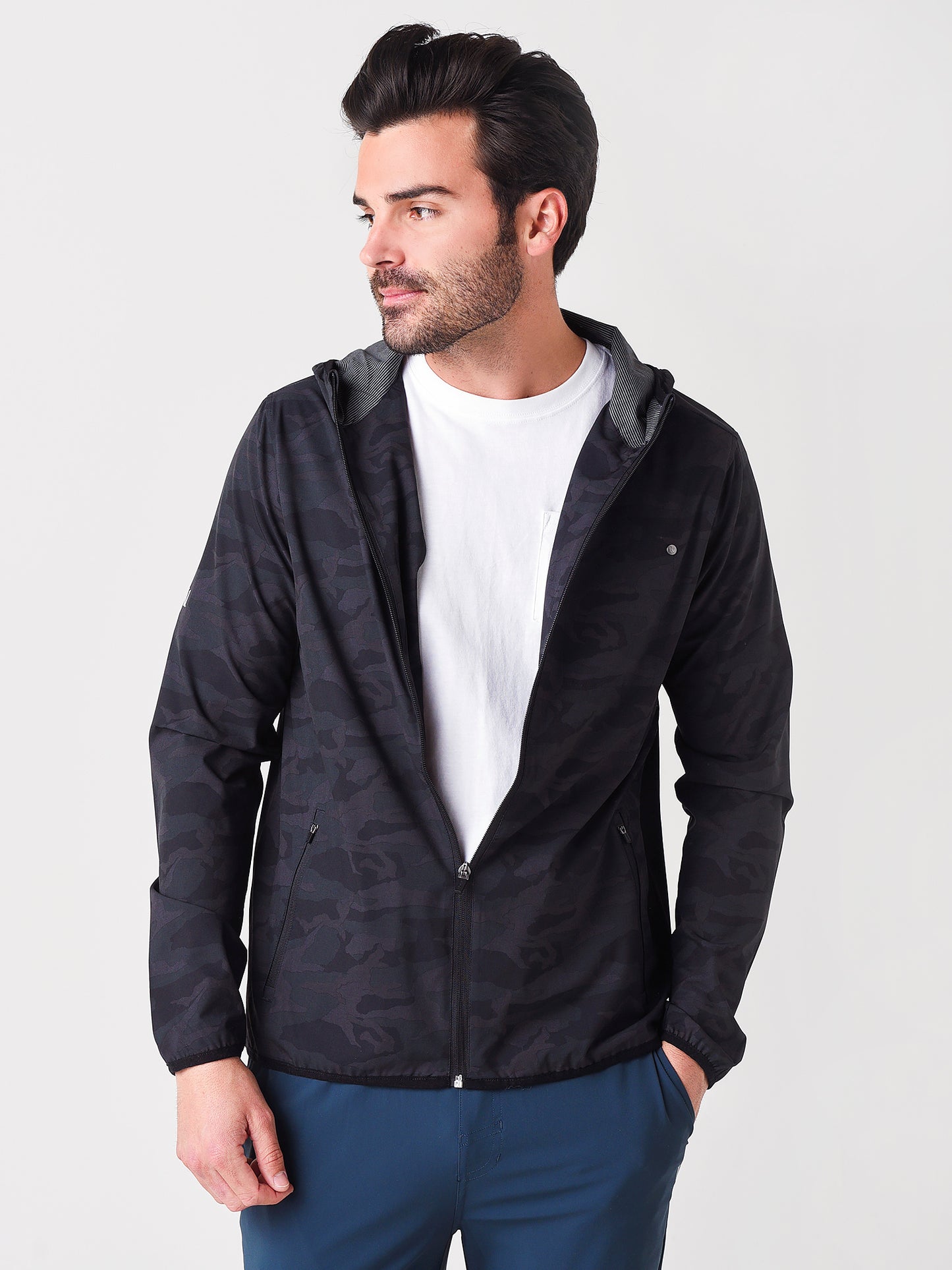 Vuori Men's Outdoor Trainer Shell - Saint Bernard