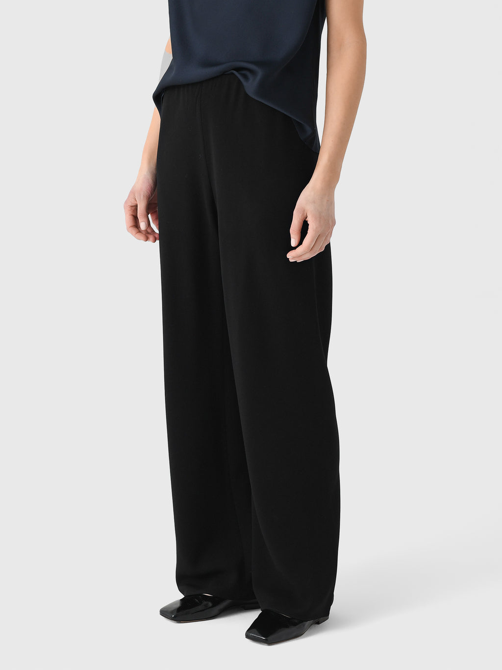 V916021907xBLACK-alt2
