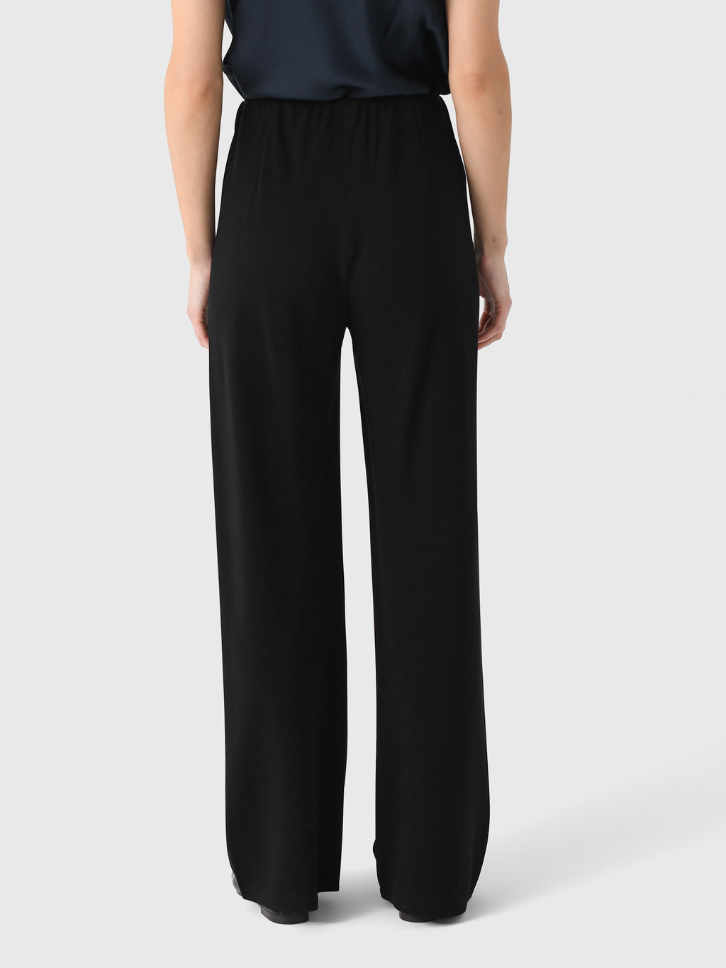 V916021907xBLACK-alt3