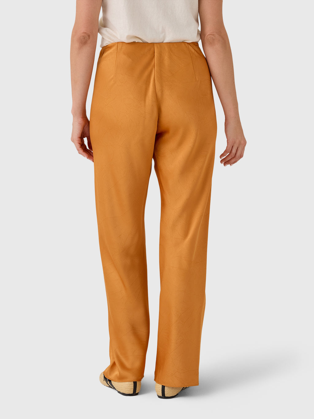 Vince Women's Colette High-Rise Crushed Satin Bias Pant - Saint Bernard