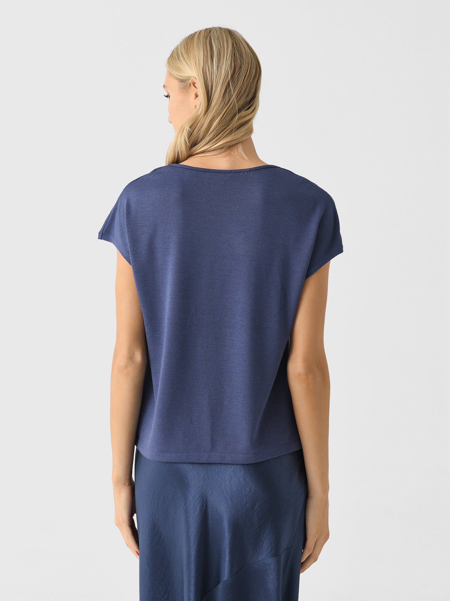 V944884215xDKPERI-alt3