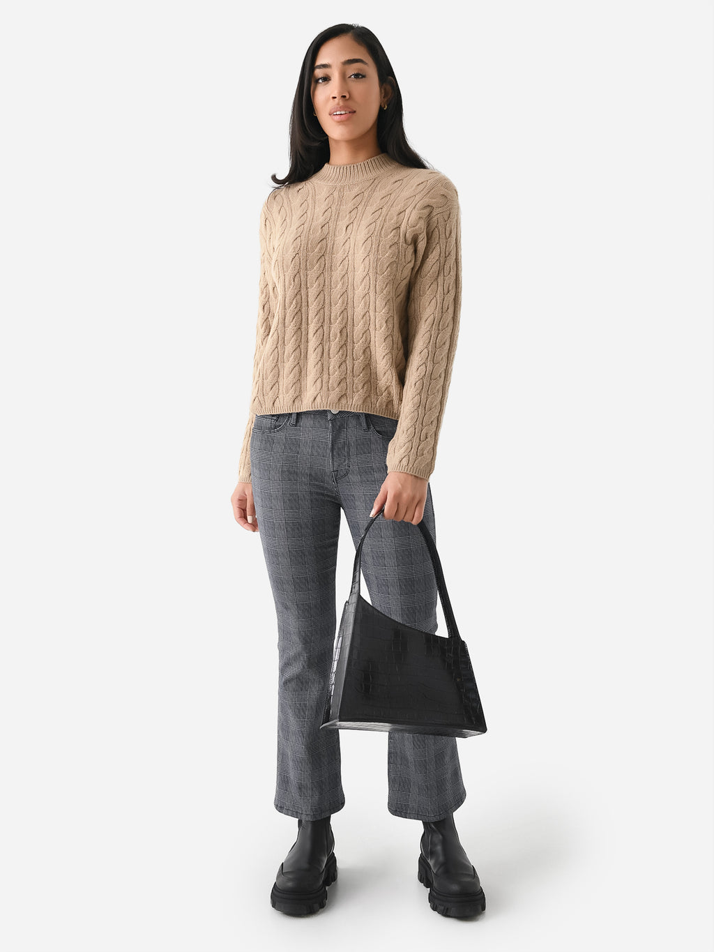 V979679482xCASHEW-alt1