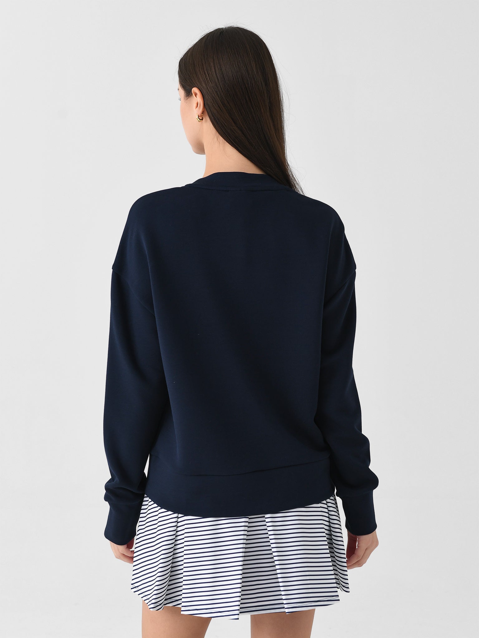 VAR02476xNAVYWHITE-alt3