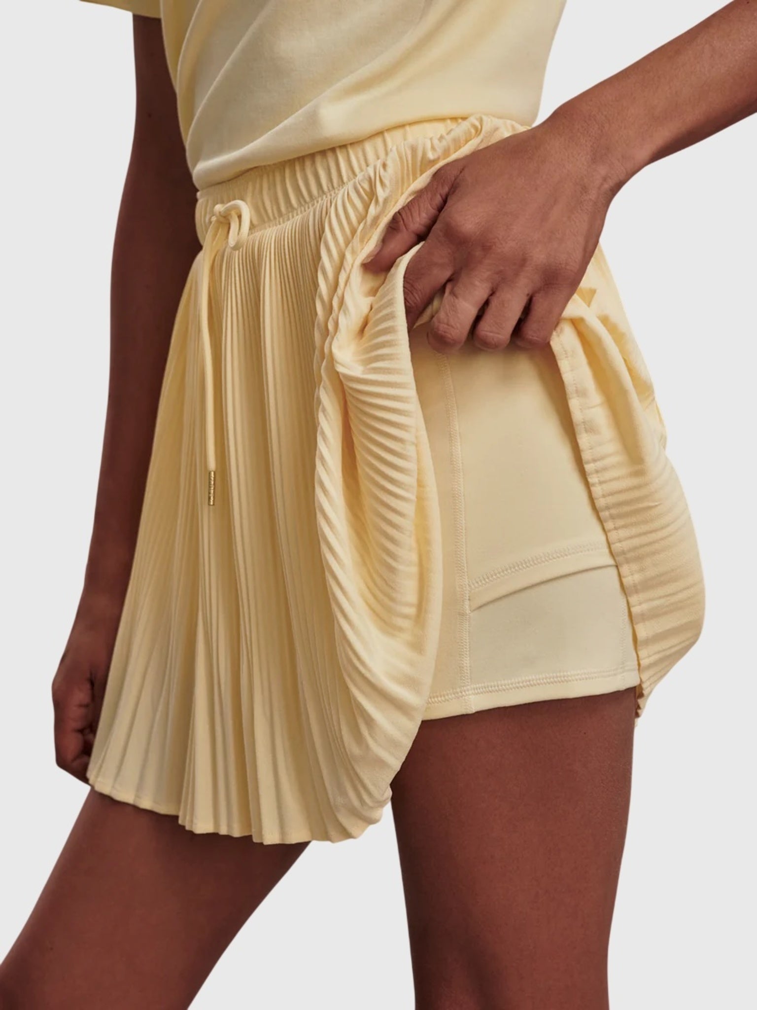 Varley Women's Davina High-Rise 15" Skort - Saint Bernard