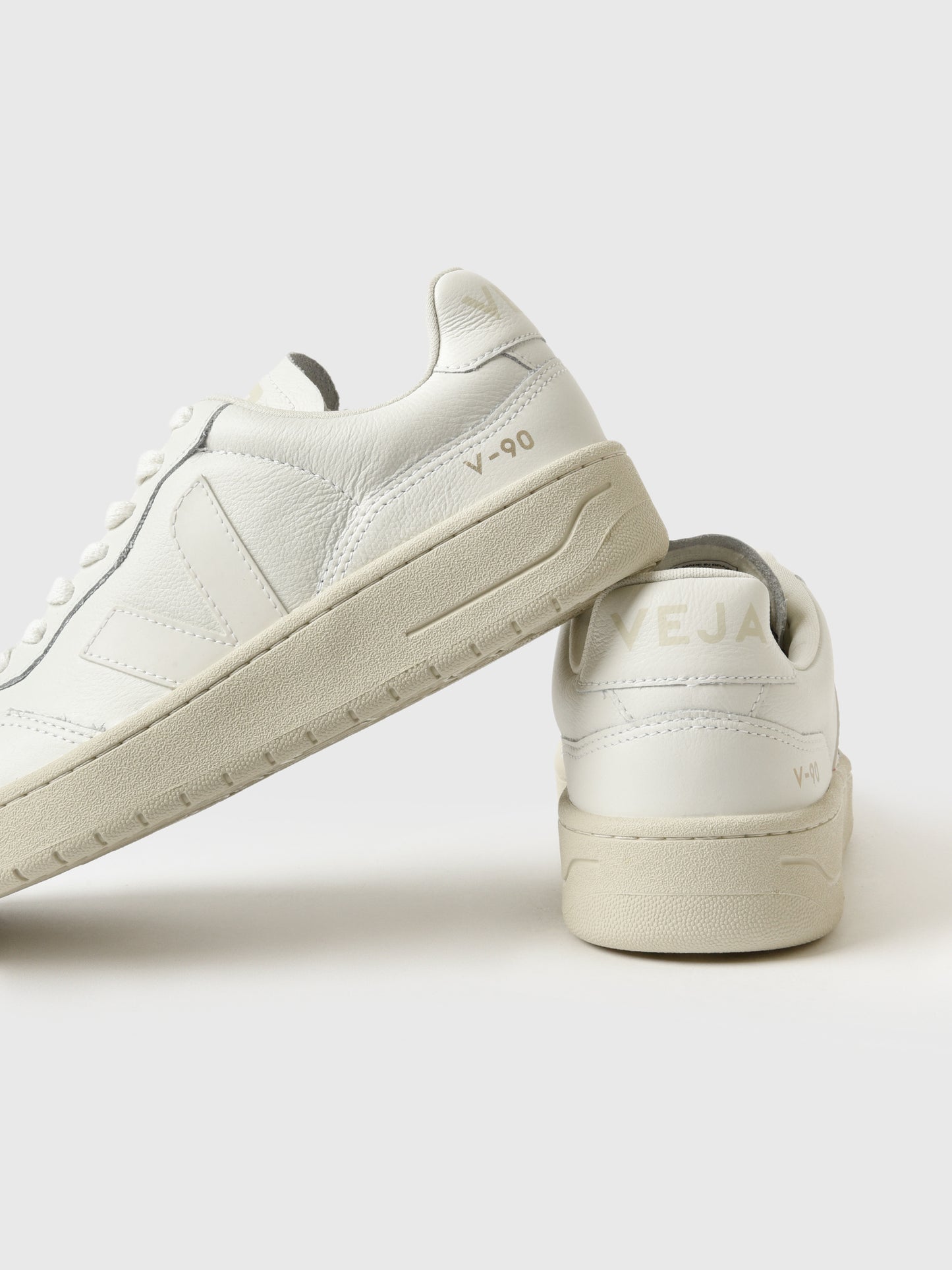 VD2003380xEXTRAWHITE-alt3