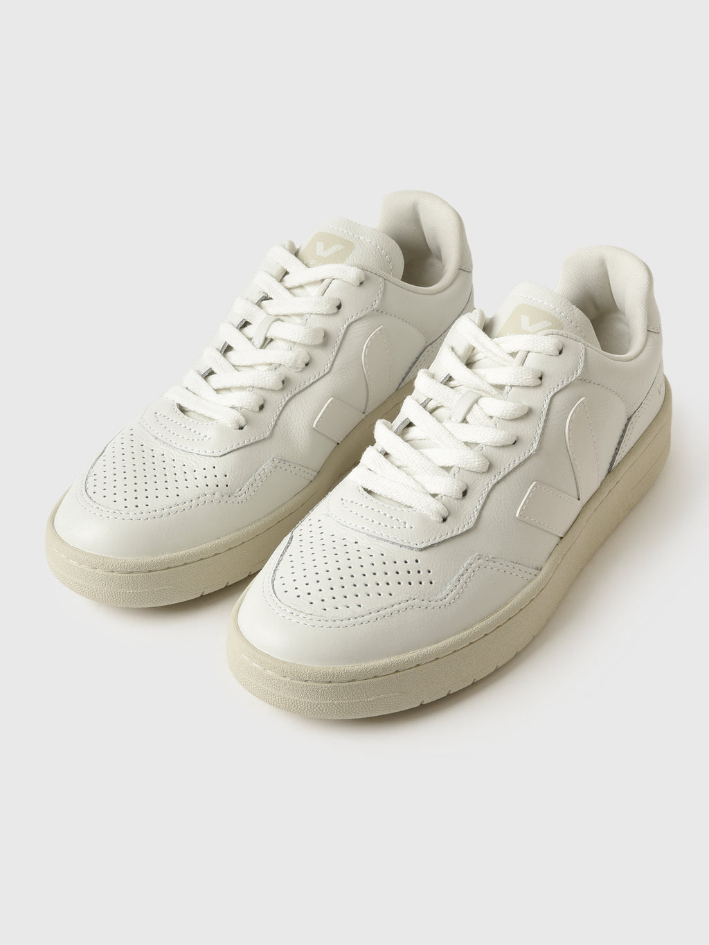 VEJA Women's V-90 Leather Sneaker - Saint Bernard