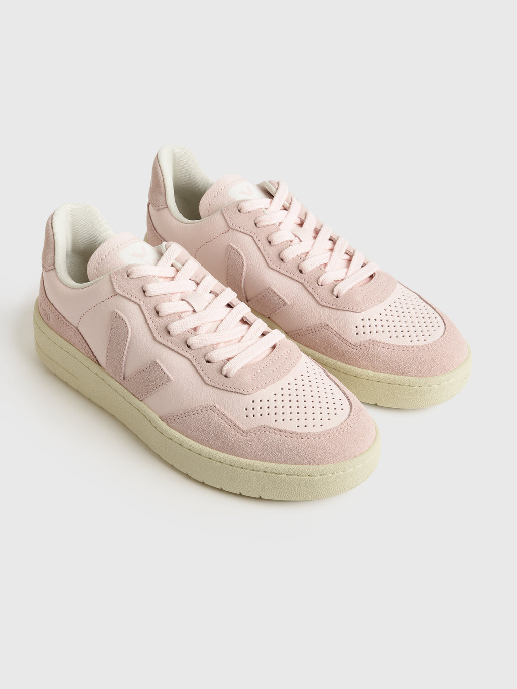 VEJA Women's V-90 Leather Sneaker - Saint Bernard
