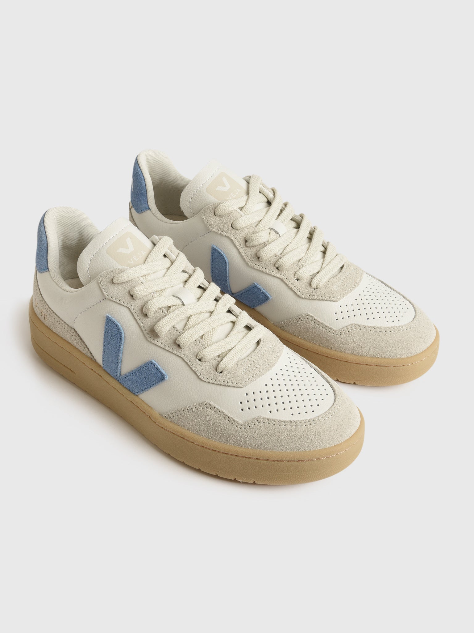 VEJA Women's V-90 Leather Sneaker - Saint Bernard