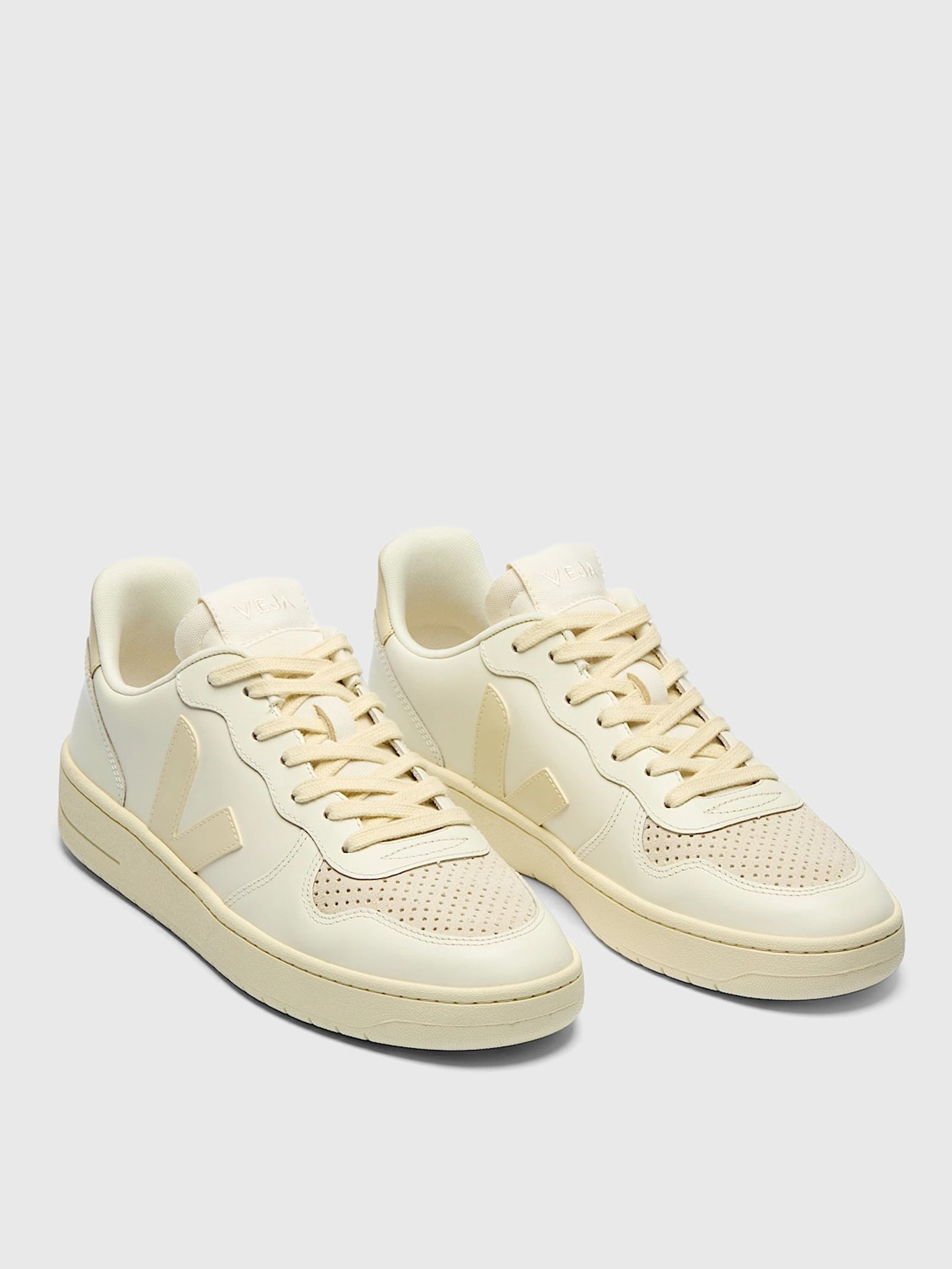 VEJA Women's V-10 Leather Sneaker - Saint Bernard