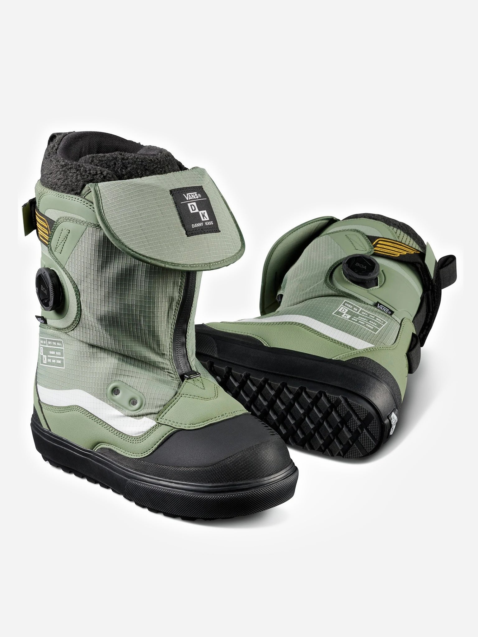 danny kass nike snowboard boots