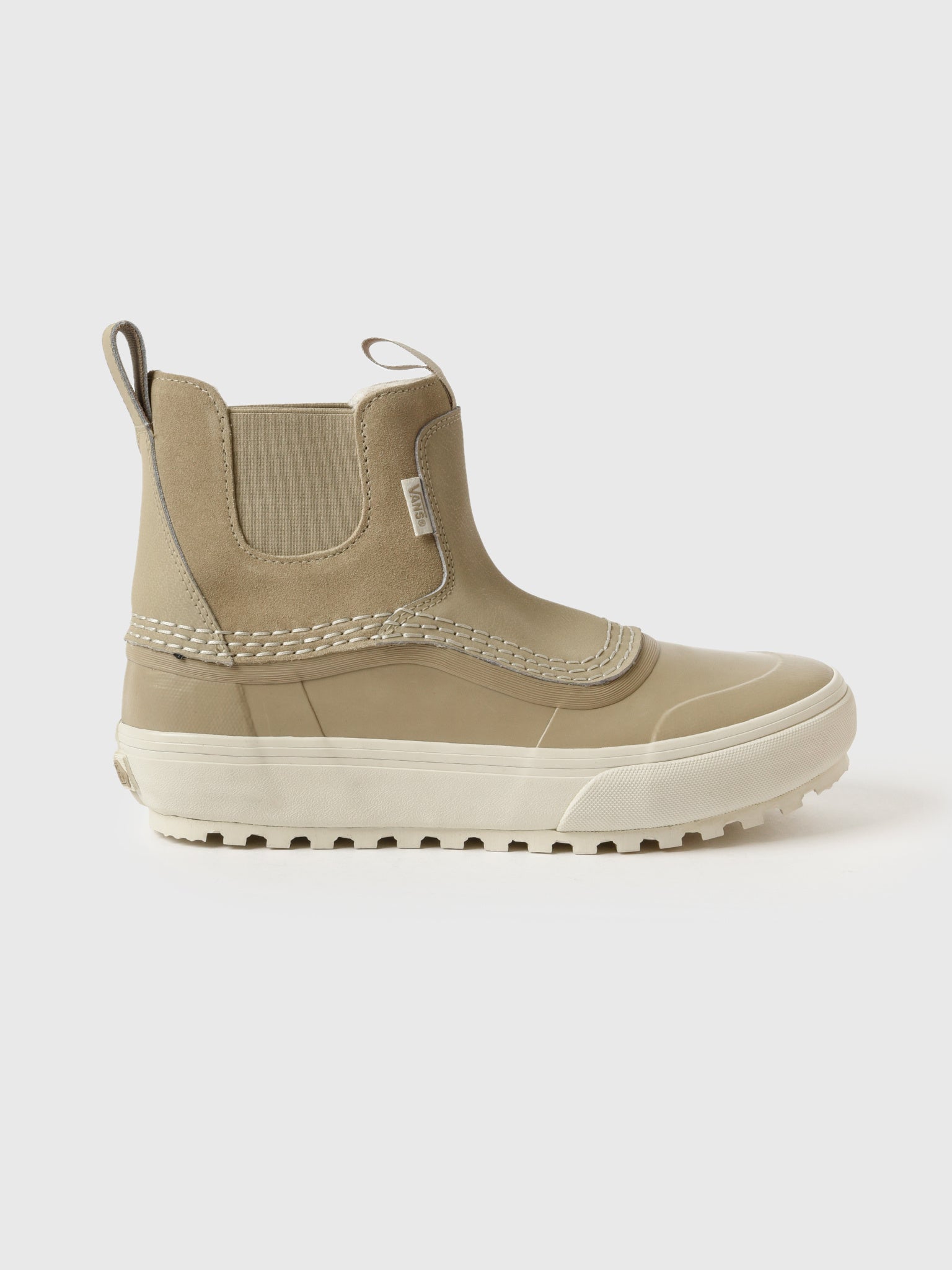 値下げ！VANS standard MTE Vans MTE Standard Mid Chelsea Waterproof Boot | $59.90 | Saint Bernard