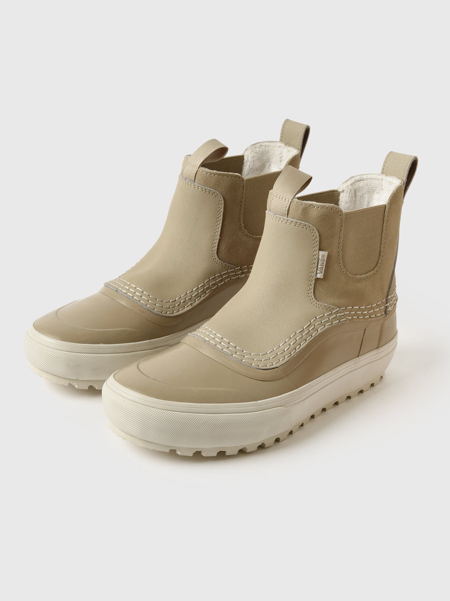 Vans MTE Standard Mid Chelsea Waterproof Boot