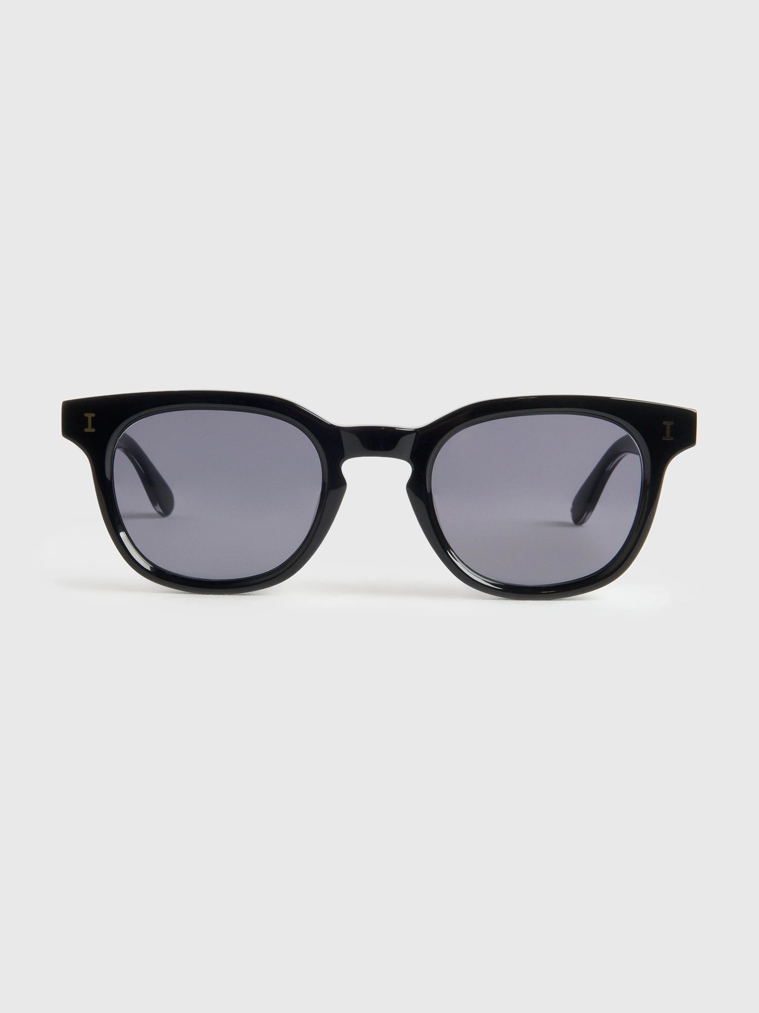 VNE10FxBLACKGOLDWGREYLENSES-alt2