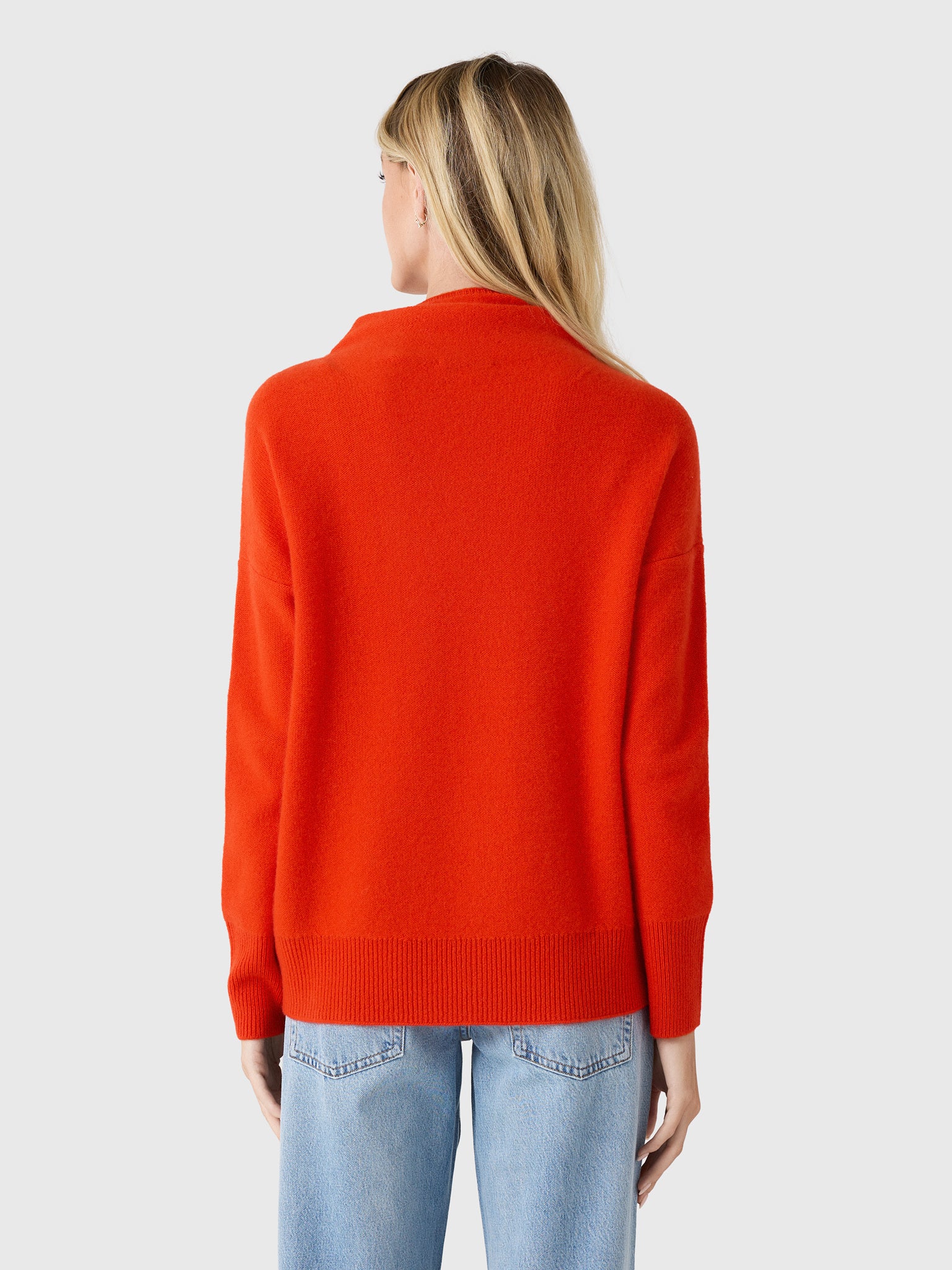 Vince Women's Plush Cashmere Funnel-Neck Sweater - Saint Bernard