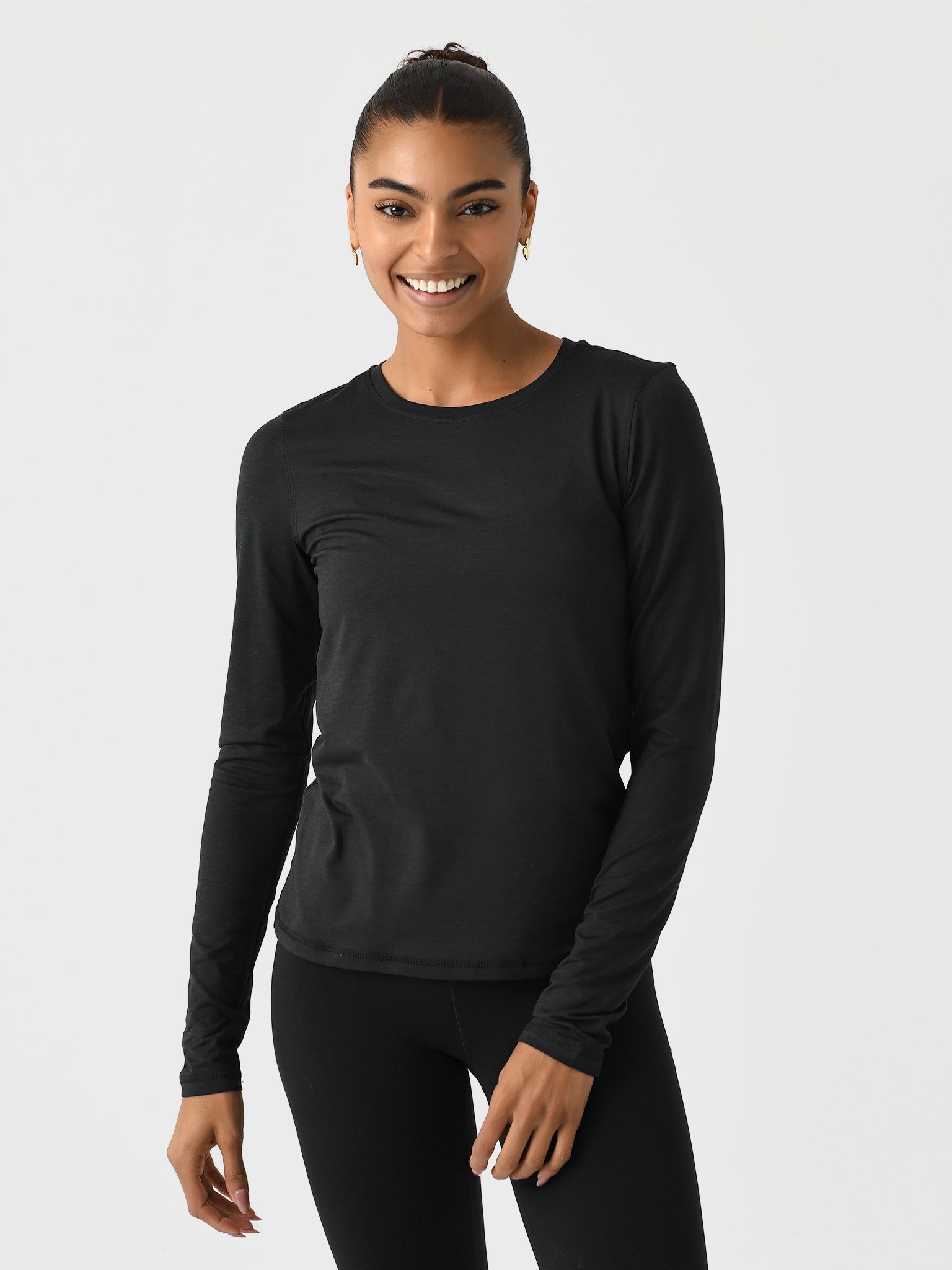 Vuori Women's Long Sleeve Lux Crew - Saint Bernard
