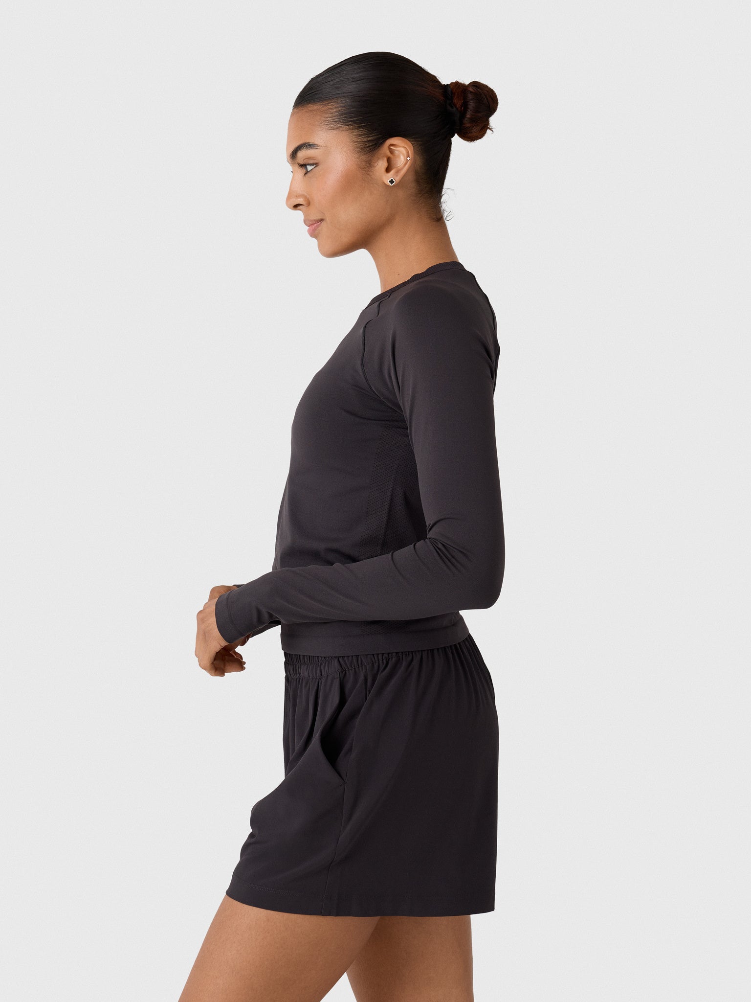 Vuori Women's Long Sleeve Seamless Surge Tee - Saint Bernard