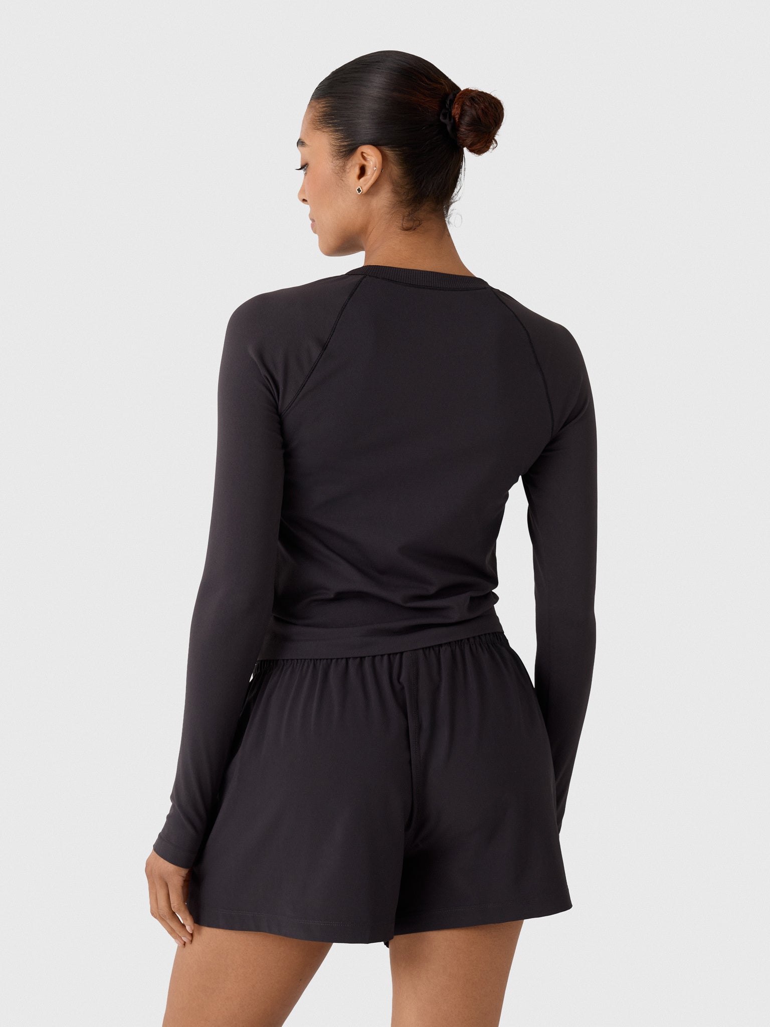 Vuori Women's Long Sleeve Seamless Surge Tee - Saint Bernard