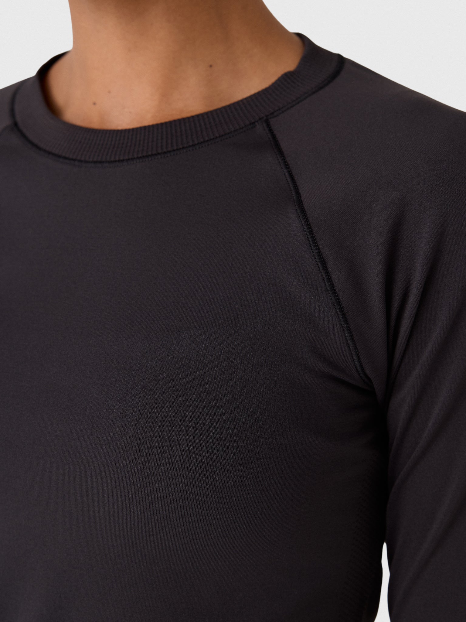 Vuori Women's Long Sleeve Seamless Surge Tee - Saint Bernard