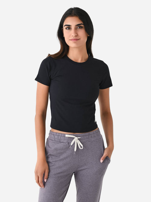 Vuori Women's Pose Fitted Tee