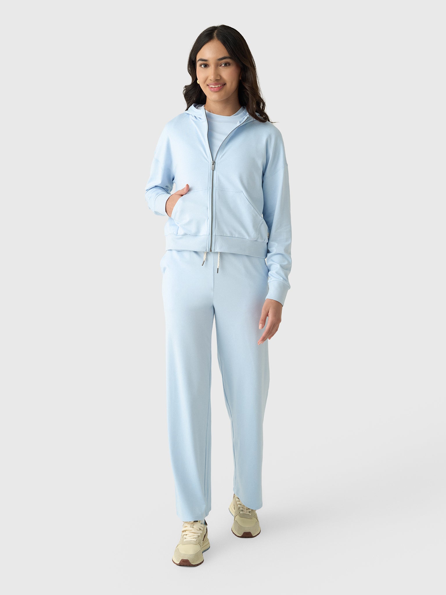 Vuori Women's Halo Modern Full Zip Hoodie – Saint Bernard