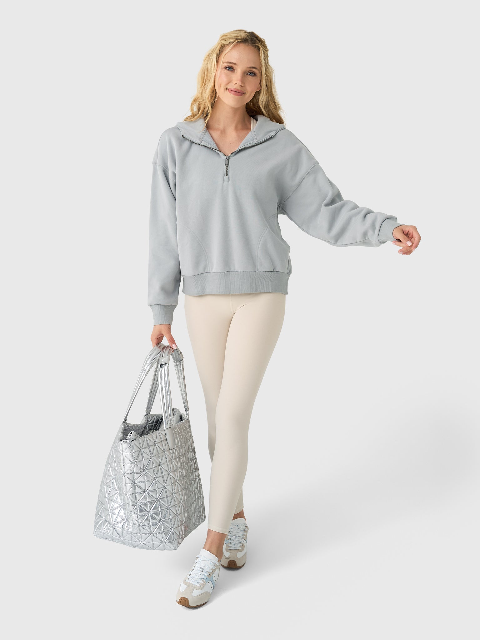 リバーサイド 3V Gear Subrosa Backpack V2: The Return of Budget EDC Champ! - YouTube