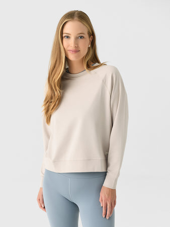 vuori long sleeve halo essential dress Vuori Women's Long Sleeve Halo Crew – Saint Bernard