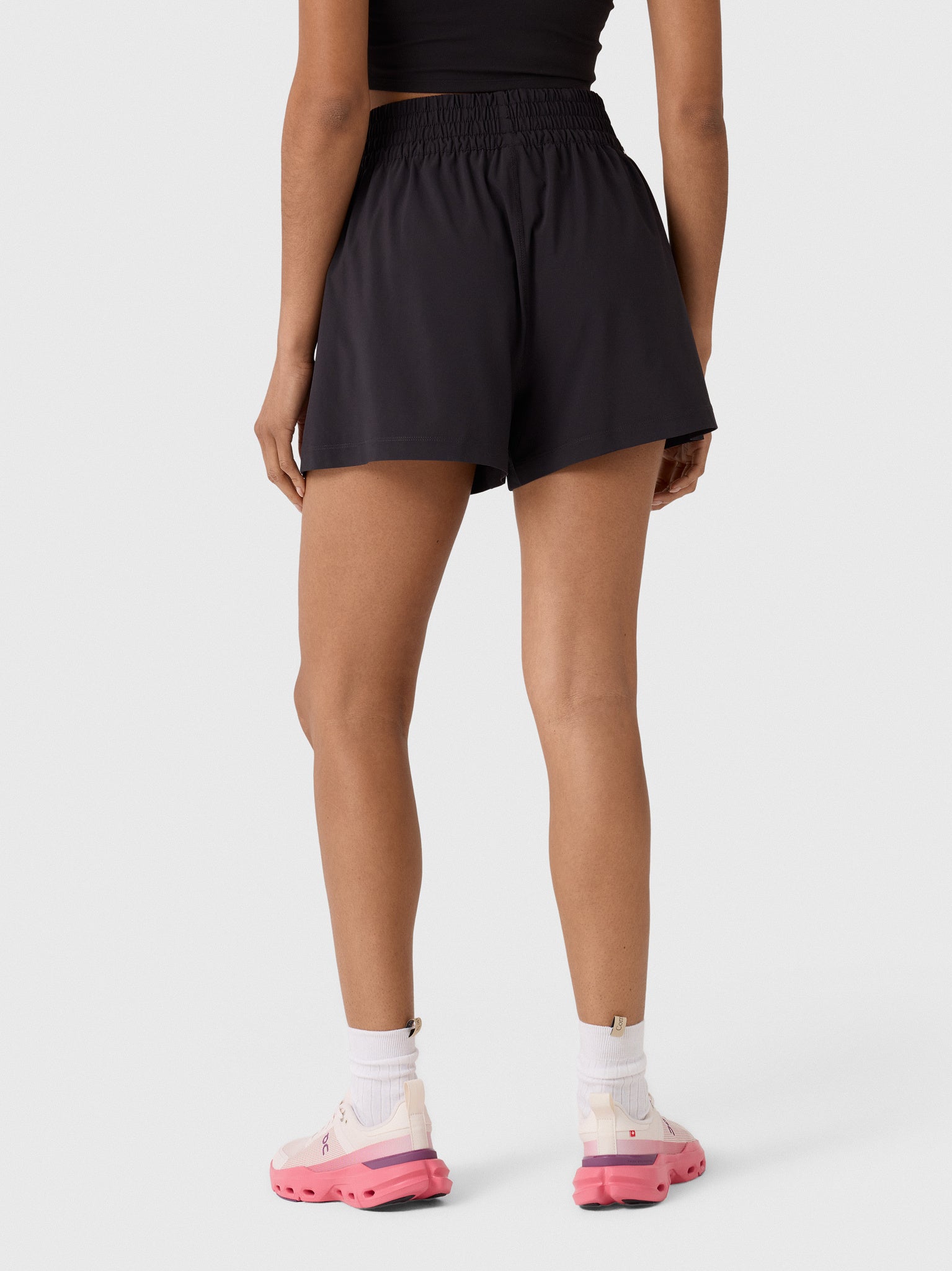 Vuori Women's Villa Short - Saint Bernard