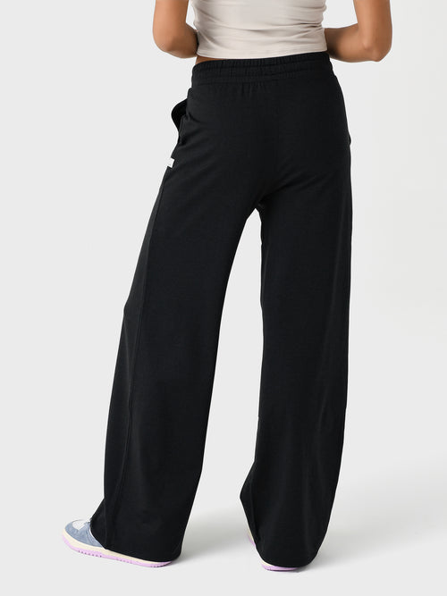 Vuori Women's Halo Essential Wideleg Pant