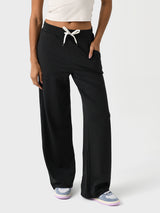 Vuori Women's Halo Essential Wideleg Pant - Saint Bernard