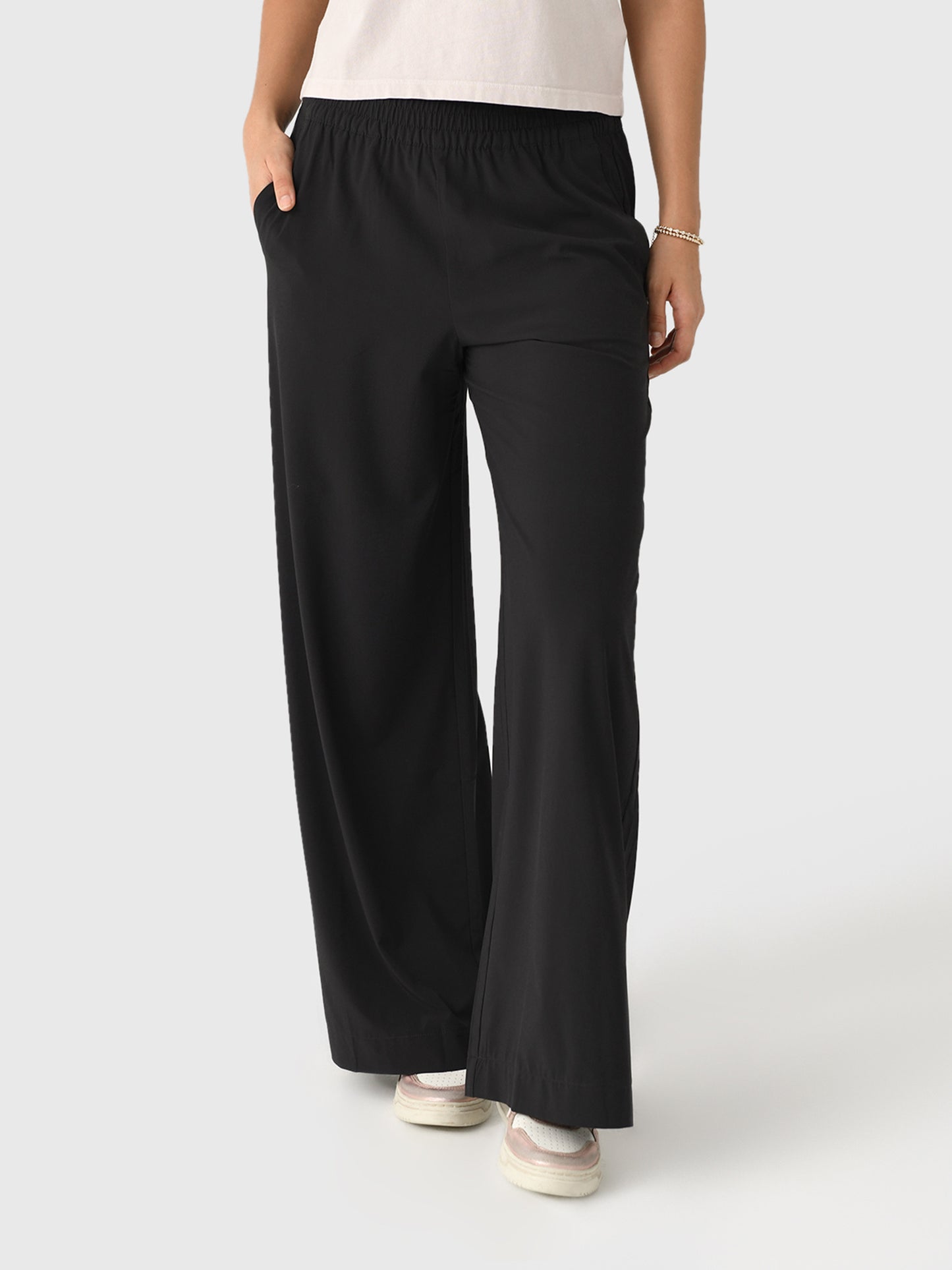Vuori Women's Villa Wideleg Pant - Saint Bernard