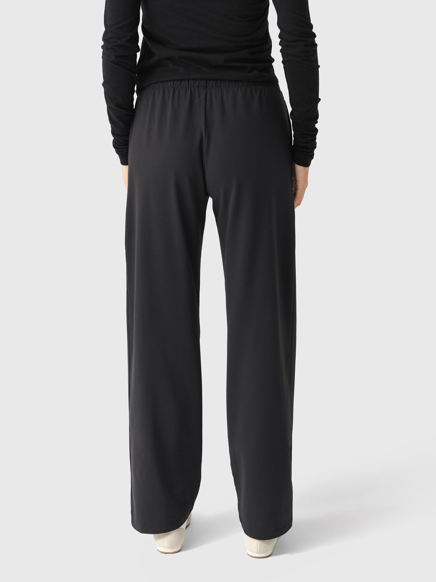 VW4313xSOLIDBLACK-alt2