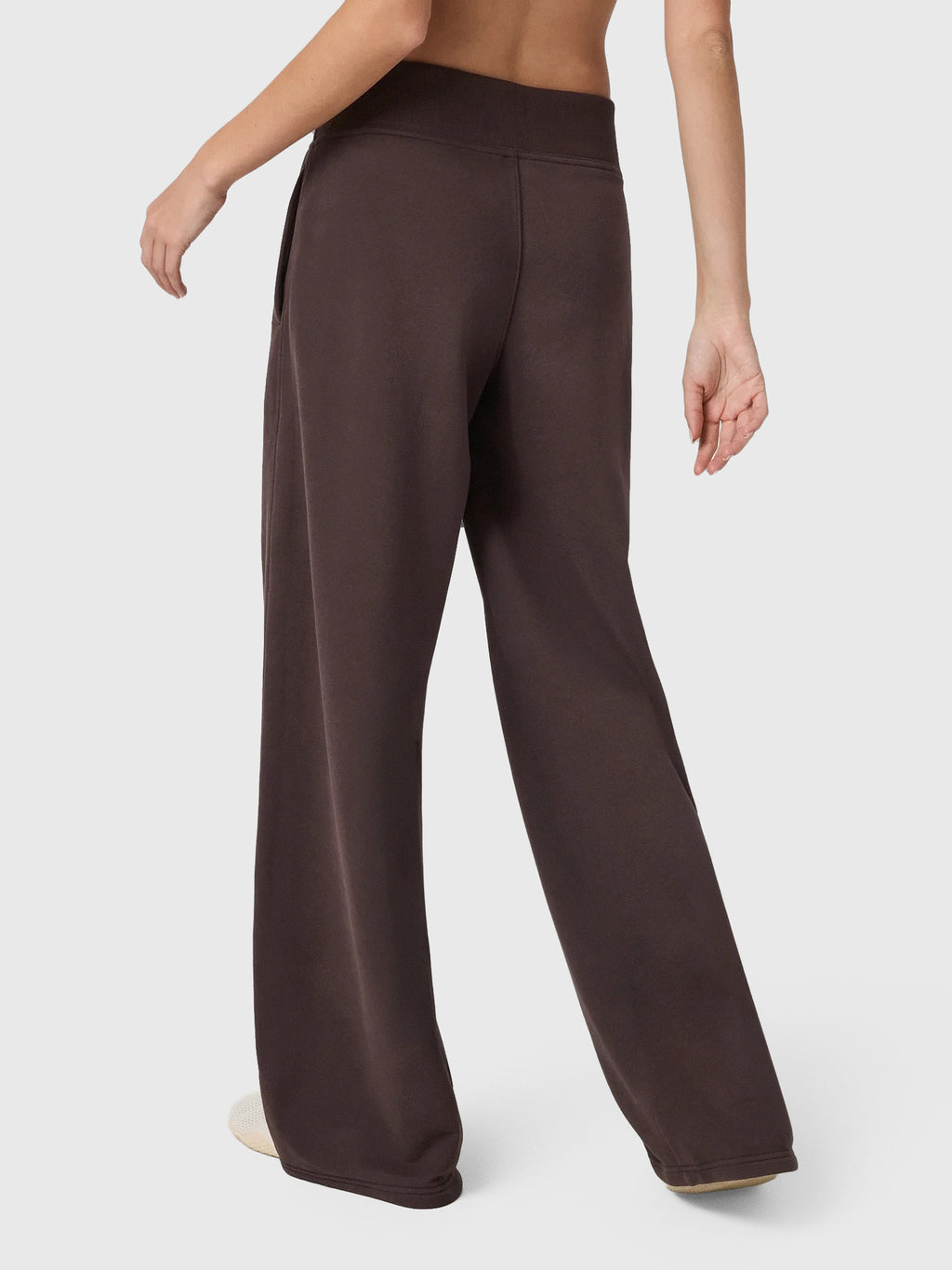 Vuori Women's Sedona Midrise Wideleg Sweatpant - Saint Bernard