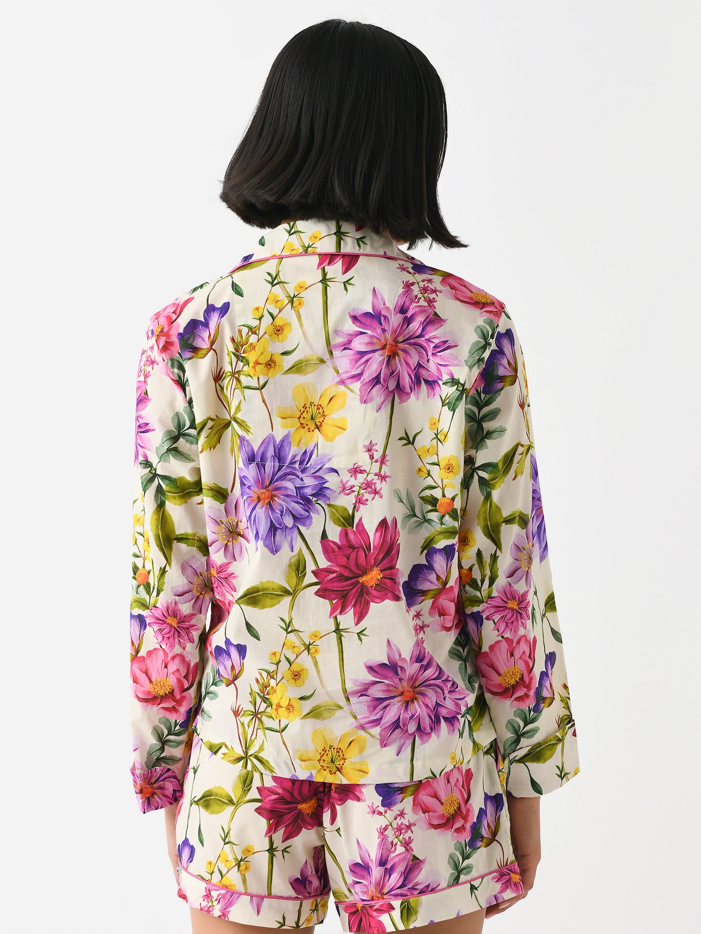 VWFSS2423xWHITE-alt3