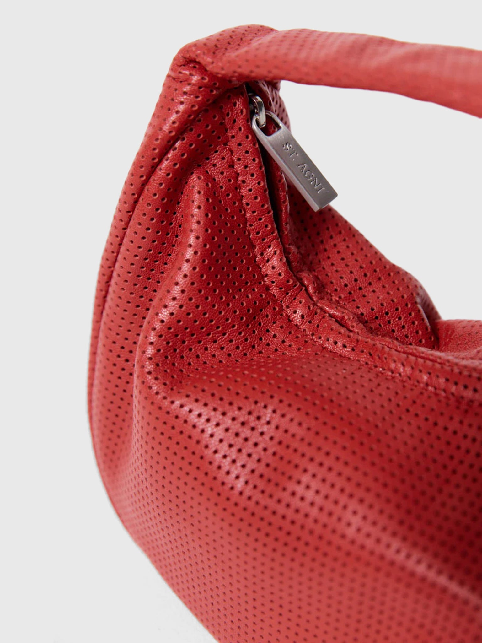 W25-009RSOxROSSO-alt2