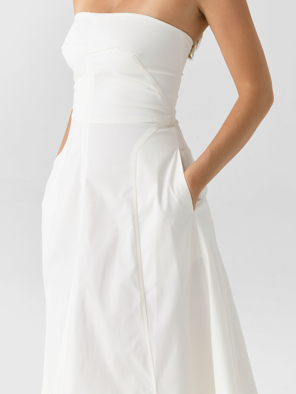 W25-903MLKxMILK-alt3