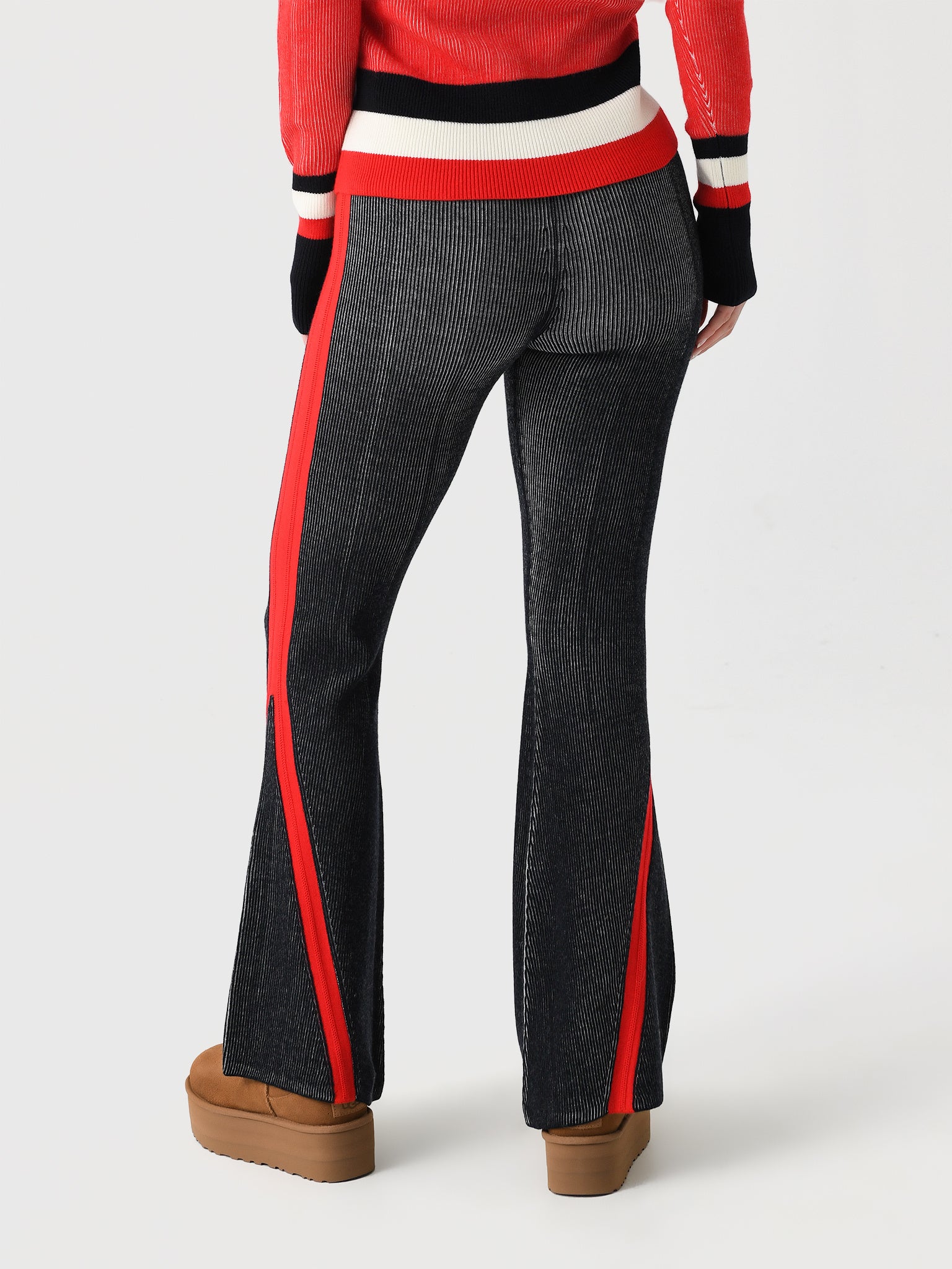 W3001112xDARKCHARCOALBLUEREDSNOWWHITE-alt3