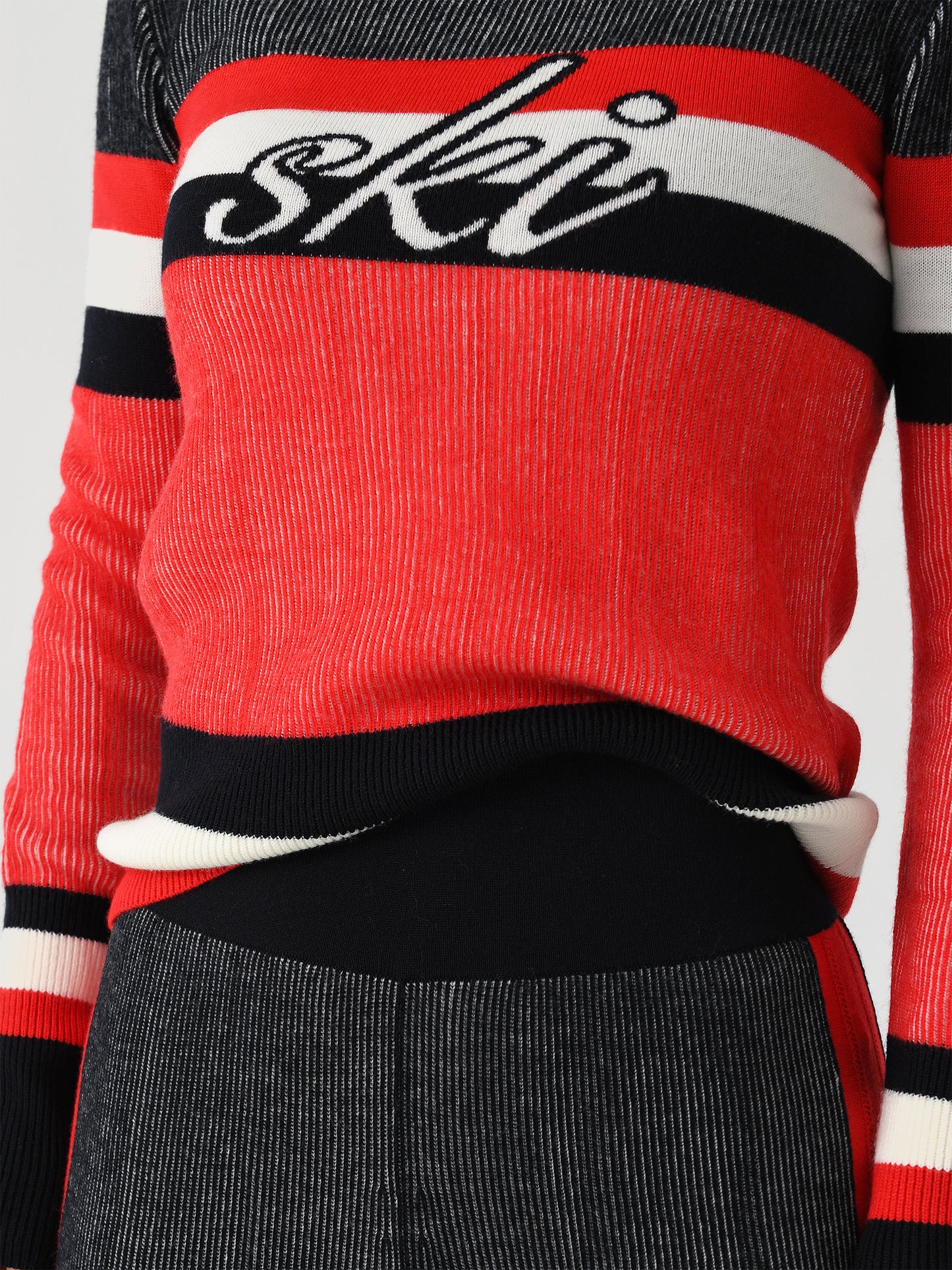 W3001112xDARKCHARCOALBLUEREDSNOWWHITE-alt4