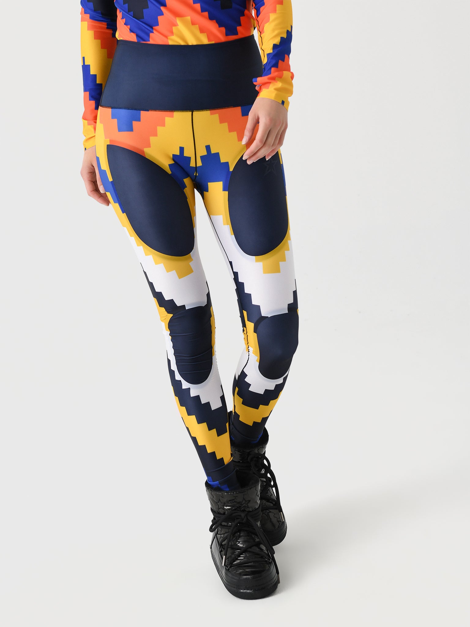 Perfect Moment Women's Compression Legging - Saint Bernard